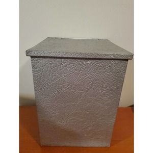 Vintage Galvanized Metal Insulated Milk Box Delivery Porch Dairy Hinge Lid